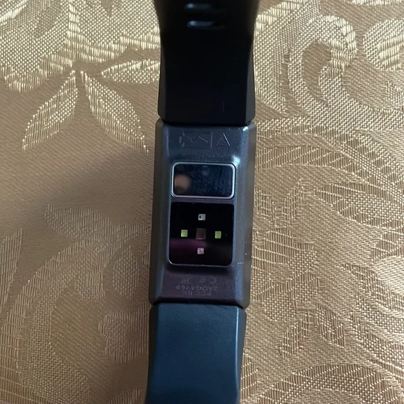 Fitness tracker watch - Picture 9 of 13